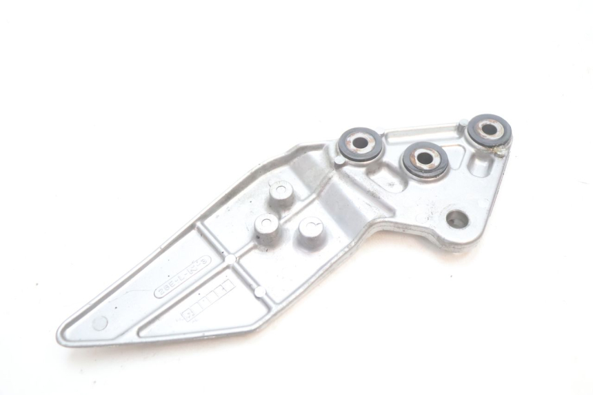 photo de PEDANA ANTERIORE SINISTRA SUPPORTO SUZUKI GSF N BANDIT 1200 (2001 - 2005) - Altra angolazione