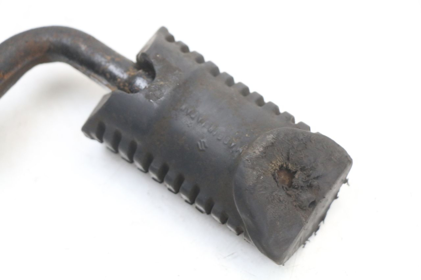 photo de PEDANA ANTERIORE SINISTRA SUPPORTO SUZUKI GSX E 250 (1982 - 1983) - Dettagli dei punti di fissaggio