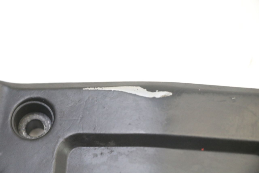 photo de PEDANA ANTERIORE SINISTRA SUPPORTO BMW K 75 RT 750 (1989 - 1997) - Zoom sullo stato d'uso