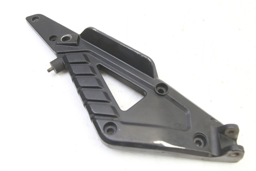 photo de PEDANA ANTERIORE SINISTRA SUPPORTO BMW K 75 RT 750 (1989 - 1997) - Primo piano tecnico