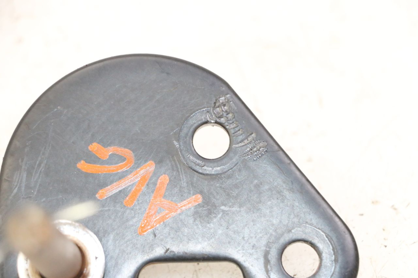 photo de PEDANA ANTERIORE SINISTRA SUPPORTO KEEWAY K-LIGHT KLIGHT 125 (2018 - 2025) - Zoom sullo stato d'uso