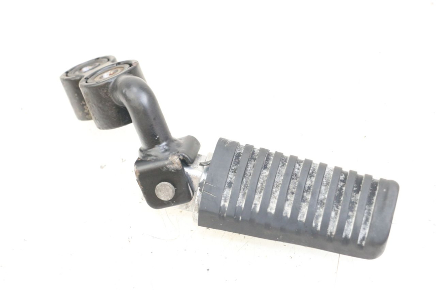 photo de PEDANA ANTERIORE SINISTRA SUPPORTO KYMCO K-PW K-PIPE 50 (2012 - 2017) - Dettaglio del componente