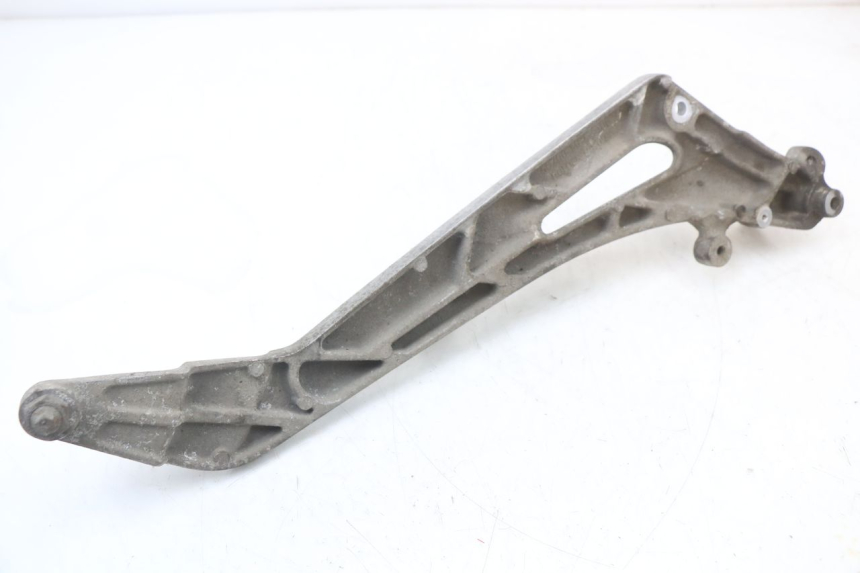 photo de PIASTRA PEDANA ANTERIORE SINISTRA HONDA NTV DEAUVILLE 650 (1998 - 2001) - Primo piano tecnico