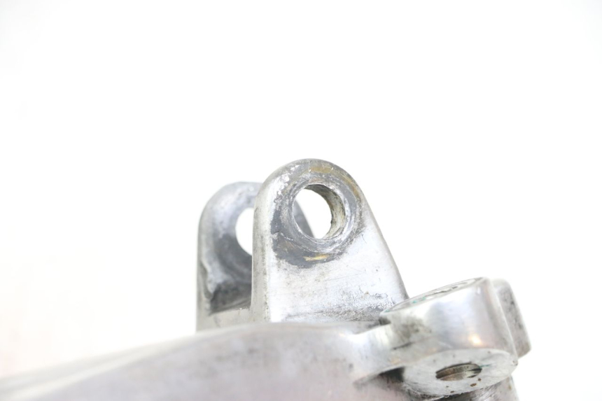 photo de PIASTRA PEDANA ANTERIORE SINISTRA HONDA NTV DEAUVILLE 650 (1998 - 2001) - Zoom sullo stato d'uso