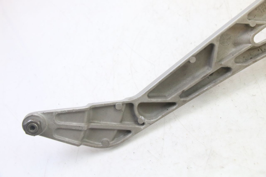 photo de PLATINA PEDANA ANTERIORE SINISTRA HONDA NTV DEAUVILLE 650 (2001 - 2006) - Vista d'insieme del prodotto