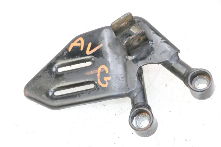 photo de PEDANA ANTERIORE SINISTRA SUPPORTO MAG POWER R-STREET 50 (2016 - 2025) - Altra angolazione