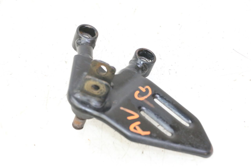 photo de PEDANA ANTERIORE SINISTRA SUPPORTO MAG POWER R-STREET 50 (2016 - 2025) - Primo piano tecnico