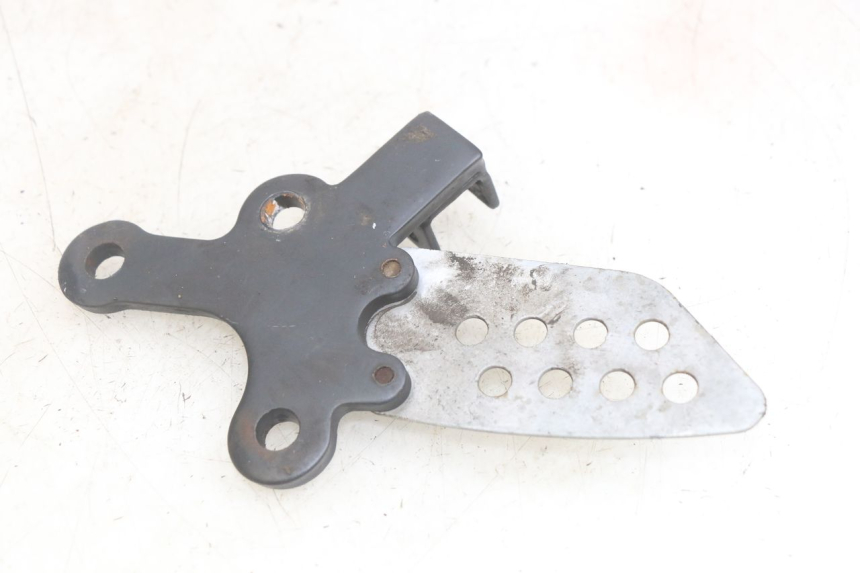 photo de PIASTRA PEDANA ANTERIORE SINISTRA YAMASAKI ROADSTER 50 (2013 - 2018) - Dettaglio del componente