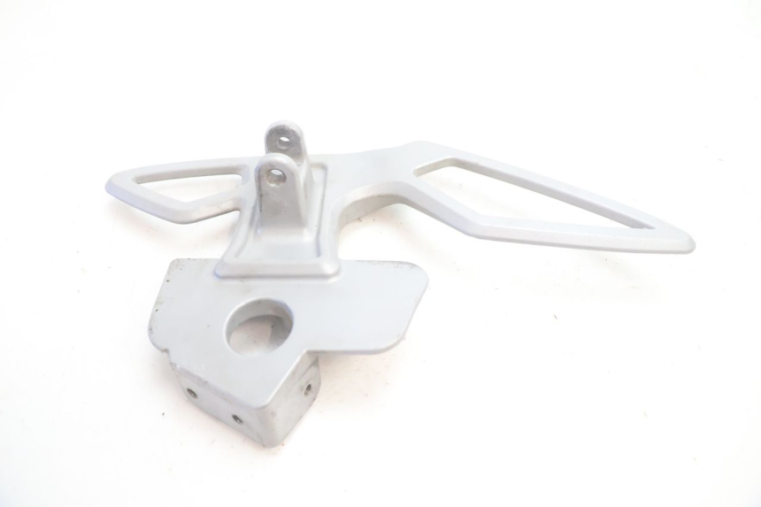 photo de PEDANA ANTERIORE SINISTRA SUPPORTO CAN-AM SPYDER RS 1000 (2008 - 2012) - Vista d'insieme del prodotto