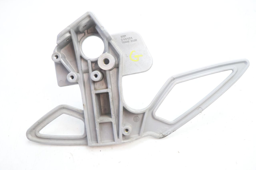 photo de PEDANA ANTERIORE SINISTRA SUPPORTO CAN-AM SPYDER RS 1000 (2008 - 2012) - Stato della superficie e materiale