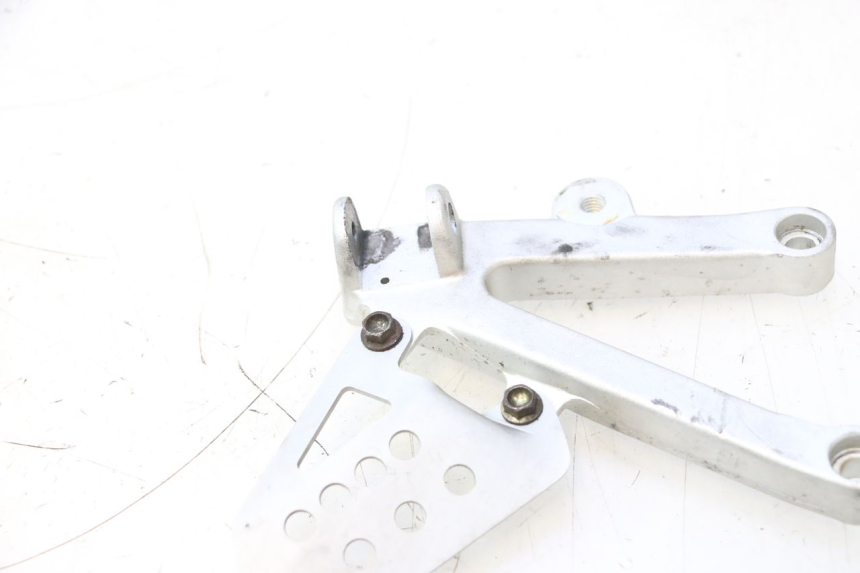 photo de PEDANA ANTERIORE SINISTRA SUPPORTO DUCATI SS IE DS CARENEE 1000 (2002 - 2006) - Dettaglio del componente