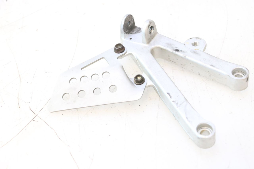 photo de PEDANA ANTERIORE SINISTRA SUPPORTO DUCATI SS IE DS CARENEE 1000 (2002 - 2006) - Dettagli dei punti di fissaggio