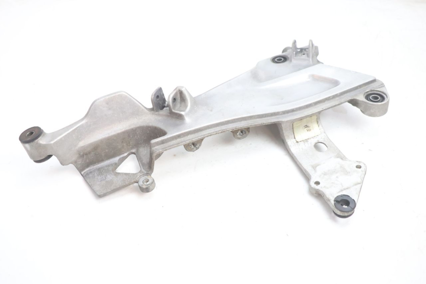 photo de PEDANA ANTERIORE SINISTRA SUPPORTO HONDA ST PAN EUROPEAN 1100 (1990 - 2002) - Primo piano tecnico