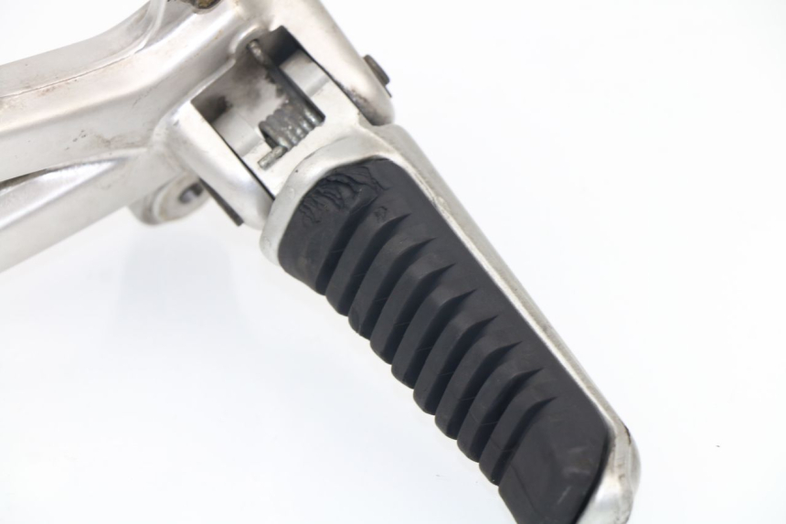 photo de PIASTRA PEDANA ANTERIORE SINISTRA DUCATI ST2 944 (1997 - 2003) - Vista d'insieme del prodotto