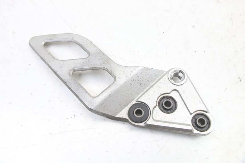 photo de PEDANA ANTERIORE SINISTRA SUPPORTO SUZUKI GSX F GSXF 650 (2007 - 2015) - Altra angolazione