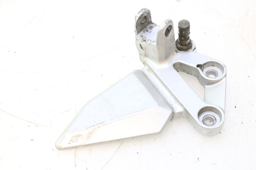 photo de PEDANA ANTERIORE SINISTRA SUPPORTO SUZUKI SV S 650 (2003 - 2009) - Vista principale