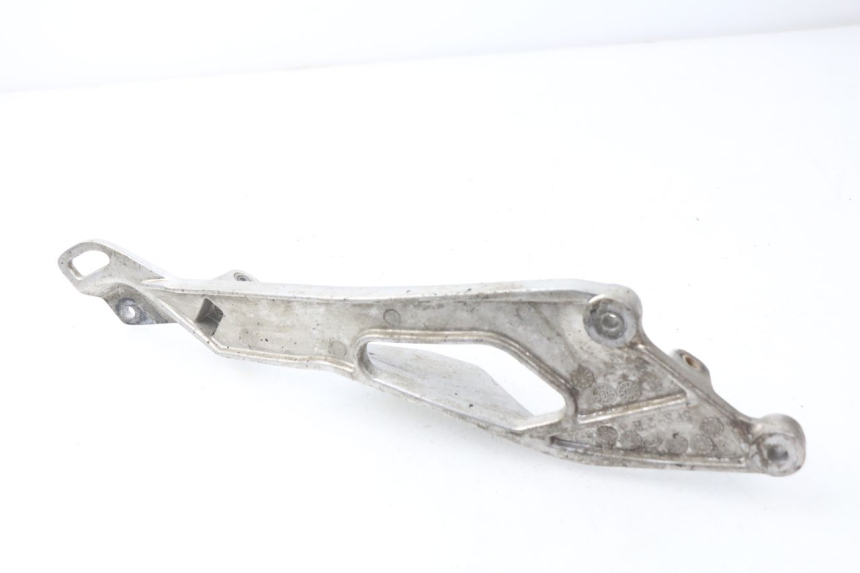 photo de PIASTRA PEDANA ANTERIORE SINISTRA YAMAHA TDM ABS 900 (2002 - 2014) - Primo piano tecnico