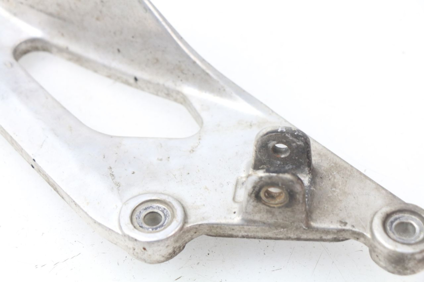 photo de PIASTRA PEDANA ANTERIORE SINISTRA YAMAHA TDM ABS 900 (2002 - 2014) - Vista d'insieme del prodotto