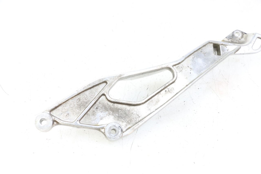 photo de PIASTRA PEDANA ANTERIORE SINISTRA YAMAHA TDM ABS 900 (2002 - 2014) - Primo piano tecnico