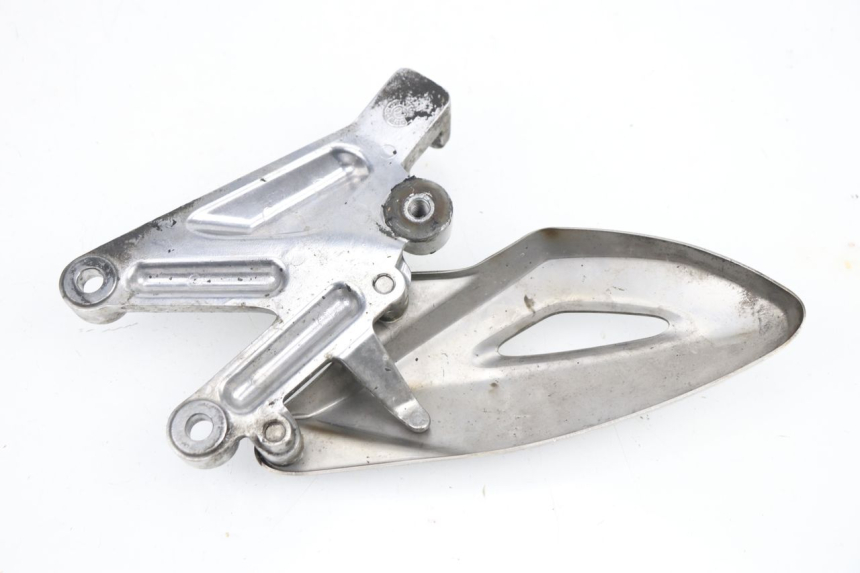 photo de PIASTRA PEDANA ANTERIORE SINISTRA TRIUMPH STREET TRIPLE 675 (2007 - 2012) - Zoom sullo stato d'uso