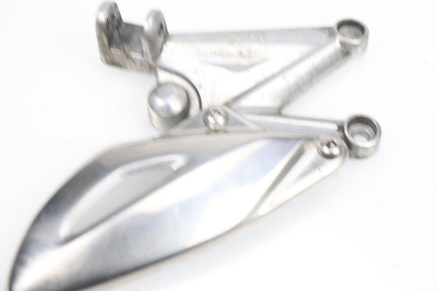 photo de PIASTRA PEDANA ANTERIORE SINISTRA TRIUMPH STREET TRIPLE 675 (2007 - 2012) - Vista d'insieme del prodotto