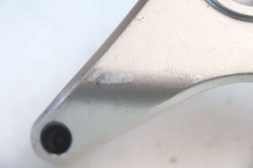 photo de PIASTRA PEDANA ANTERIORE SINISTRA HONDA VFR FI RC46 800 (1998 - 2001) - Zoom sullo stato d'uso