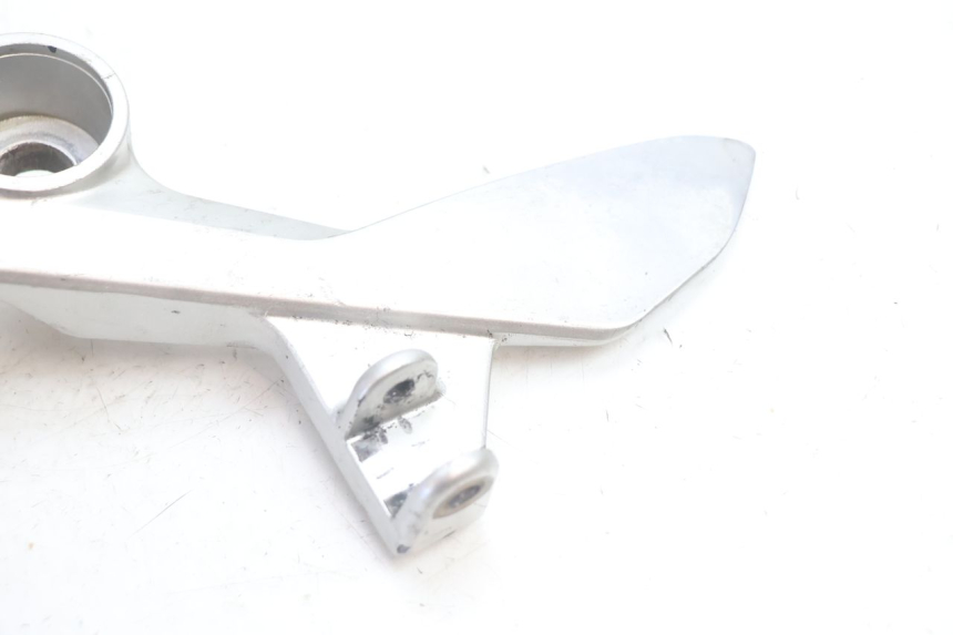 photo de PIASTRA PEDANA ANTERIORE SINISTRA HONDA VFR FI RC46 800 (1998 - 2001) - Altra angolazione