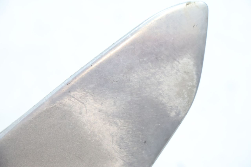 photo de PIASTRA PEDANA ANTERIORE SINISTRA HONDA VFR FI RC46 800 (1998 - 2001) - Primo piano tecnico