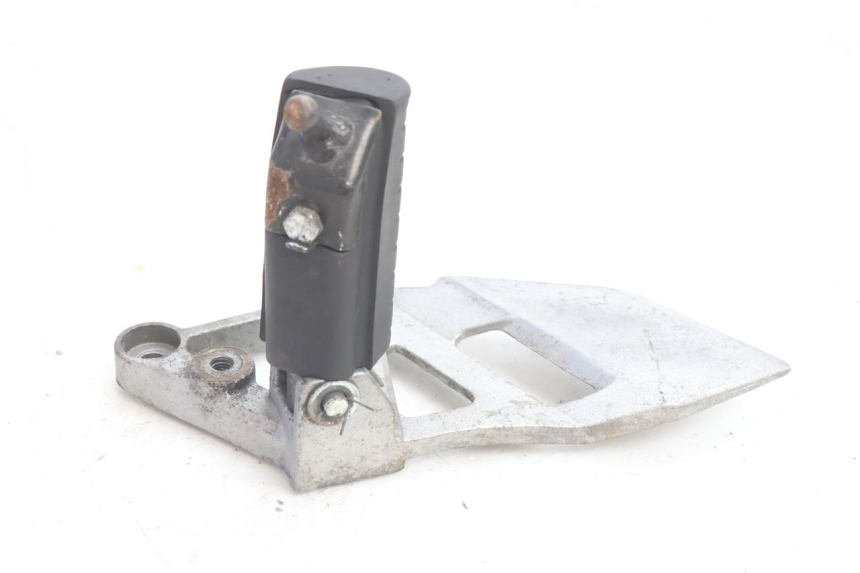 photo de PEDANA ANTERIORE SINISTRA SUPPORTO DAELIM VJ ROADWIN 125 (2004 - 2007) - Ricambio usato controllato