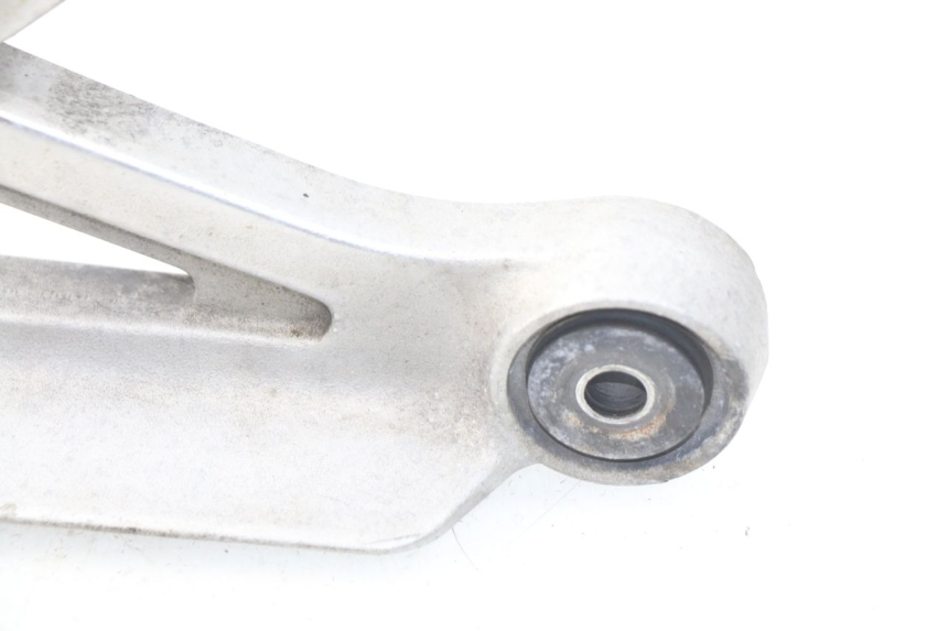 photo de PIASTRA PEDANA ANTERIORE SINISTRA YAMAHA XJ600 XJ DIVERSION 600 (1992 - 1997) - Vista d'insieme del prodotto