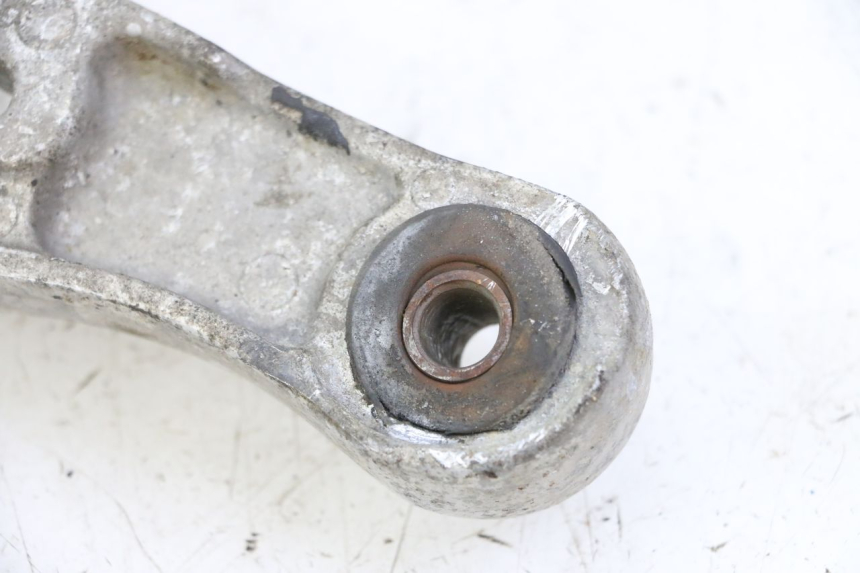 photo de PEDANA ANTERIORE SINISTRA SUPPORTO YAMAHA XJN DIVERSION 600 (2000 - 2003) - Primo piano tecnico