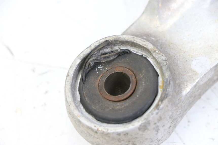 photo de PEDANA ANTERIORE SINISTRA SUPPORTO YAMAHA XJN DIVERSION 600 (2000 - 2003) - Marcature e riferimenti originali