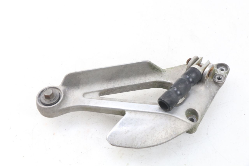 photo de PIASTRA PEDANA ANTERIORE SINISTRA YAMAHA XJN XJ N DIVERSION 600 (1994 - 1997) - Zoom sullo stato d'uso