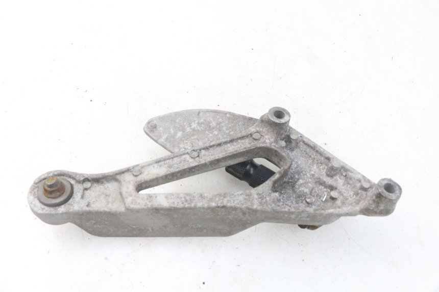 photo de PIASTRA PEDANA ANTERIORE SINISTRA YAMAHA XJN XJ N DIVERSION 600 (1994 - 1997) - Primo piano tecnico