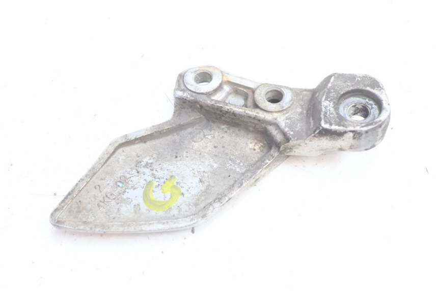 photo de Piastra poggiapiedi anteriore sinistra YAMAHA XJR 1300 (1998 - 2002) - Zoom sullo stato d'uso