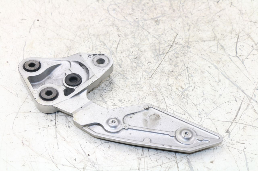 photo de PIASTRA PEDANA ANTERIORE SINISTRA YAMAHA FZ1 FAZER 1000 (2007 - 2009) - Dettaglio del componente