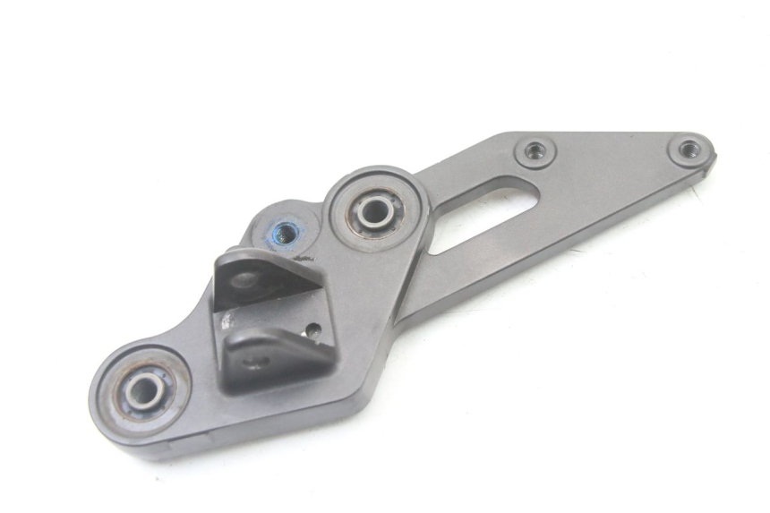 photo de PEDANA ANTERIORE SINISTRA SUPPORTO YAMAHA TRACER 7 700 (2020 - 2024) - Dettaglio del componente