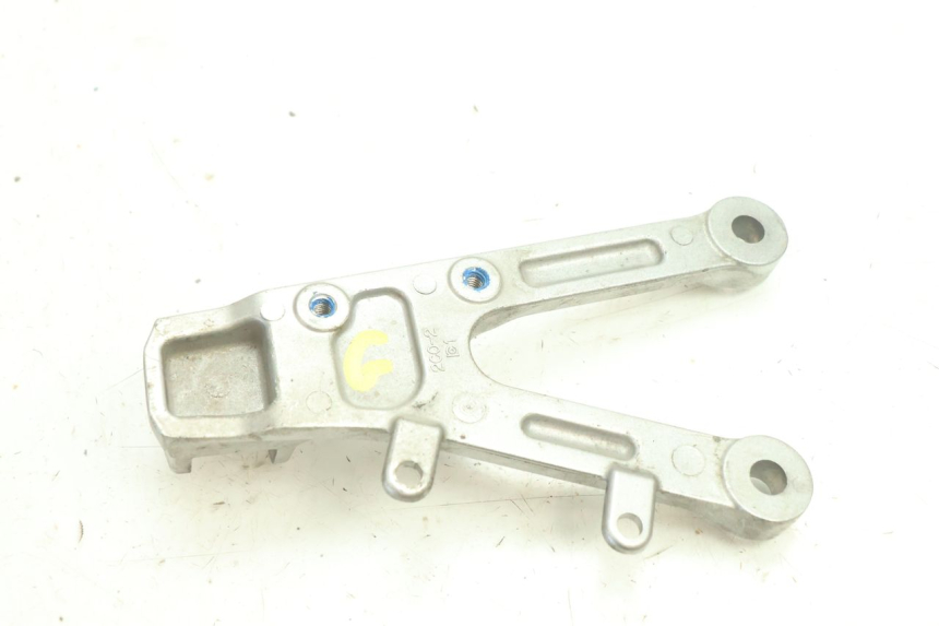 photo de PEDANA ANTERIORE SINISTRA SUPPORTO YAMAHA YZF R6 600 (2008 - 2009) - Zoom sullo stato d'uso