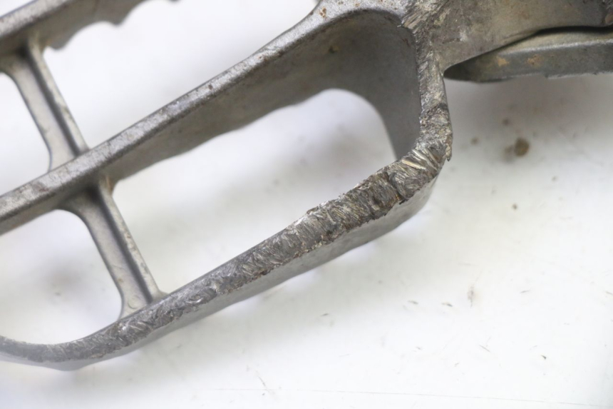 photo de PEDANA ANTERIORE SINISTRA SUPPORTO YAMAHA YZF YZ-F 450 (2014 - 2016) - Vista d'insieme del prodotto