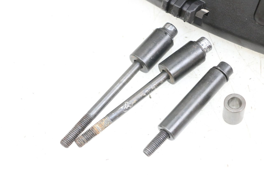 photo de STAFFA ATTACCO KYMCO DINK STREET 125 (2009 - 2014) - Vista d'insieme del prodotto