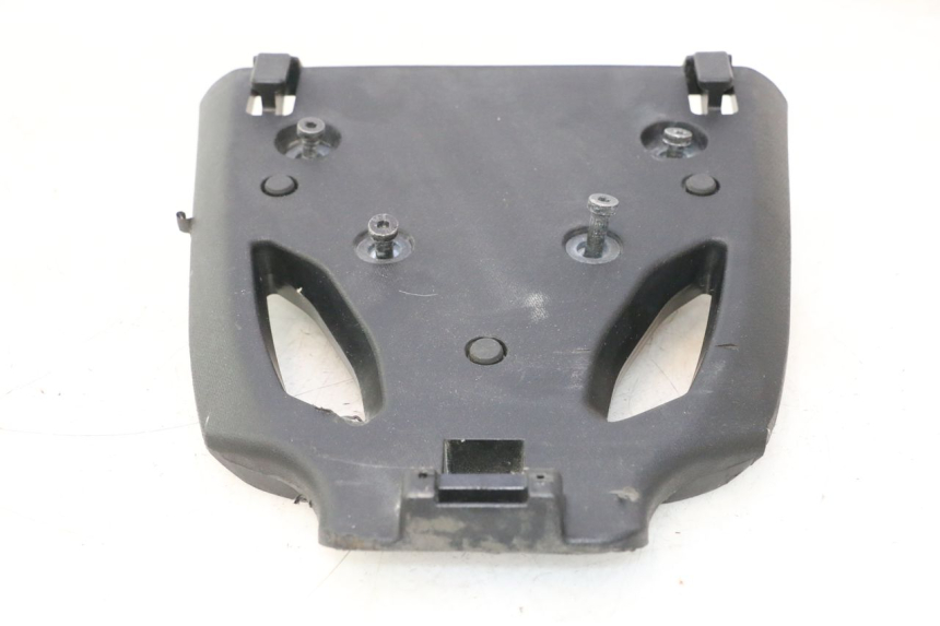 photo de STAFFA ATTACCO PIAGGIO MP3 HPE 530 (2022 - 2026) - Vista d'insieme del prodotto