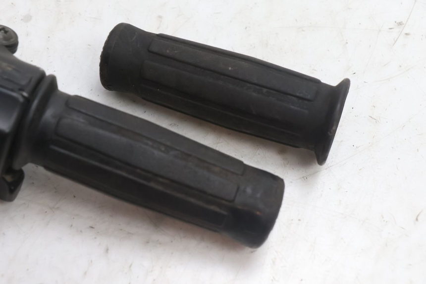 photo de ACCELERATORE PEUGEOT 103 SPX CLIP 50 (1989 - 1992) - Dettaglio del componente