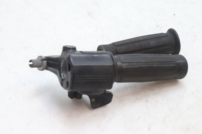 photo de ACCELERATORE PEUGEOT 103 SPX CLIP 50 (1989 - 1992) - Zoom sullo stato d'uso