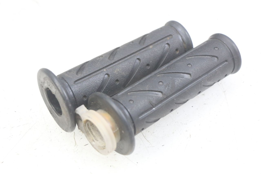 photo de MANOPOLE DELL'ACCELERATORE KYMCO AGILITY 4T 50 (2018 - 2022) - Vista principale