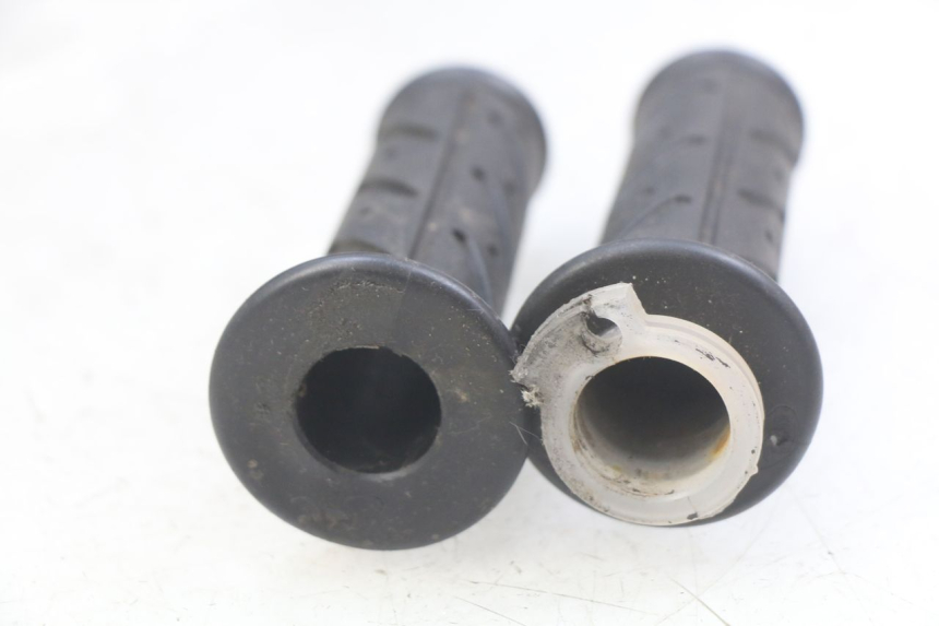 photo de MANOPOLE DELL'ACCELERATORE KYMCO AGILITY 4T 50 (2018 - 2022) - Dettaglio del componente