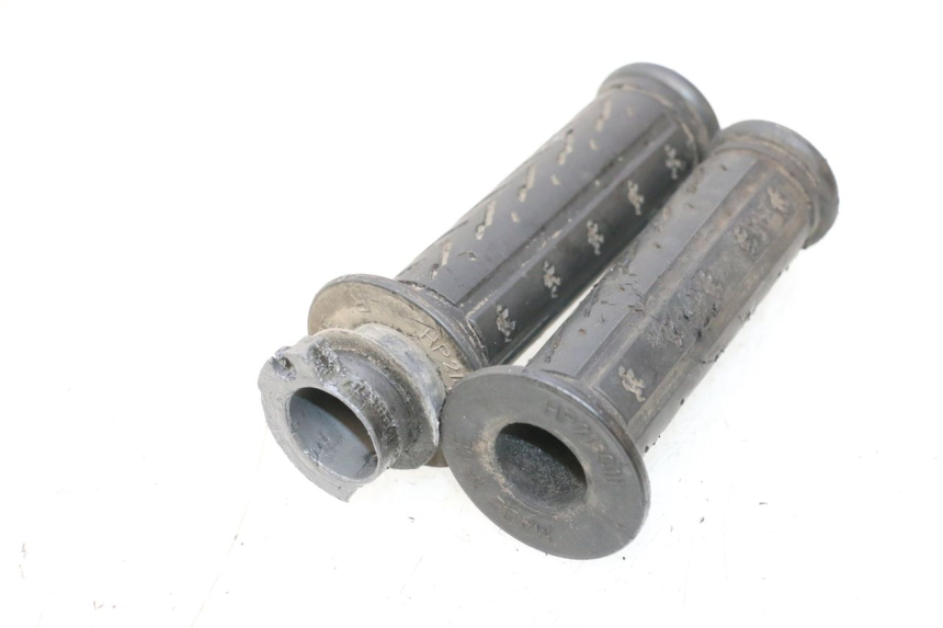 photo de MANOPOLE DELL'ACCELERATORE MBK BOOSTER SPIRIT 50 (1999 - 2003) - Dettagli dei punti di fissaggio