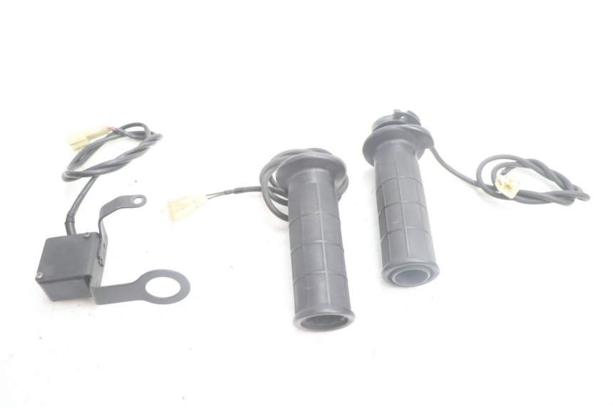 photo de ACCELERATORE SUZUKI BURGMAN EXECUTIVE ABS 650 (2006 - 2012) - Dettaglio del componente