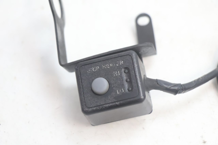 photo de ACCELERATORE SUZUKI BURGMAN EXECUTIVE ABS 650 (2006 - 2012) - Altra vista dell'articolo