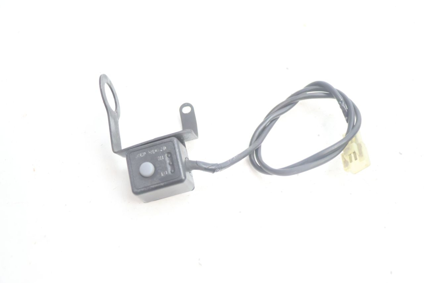 photo de ACCELERATORE SUZUKI BURGMAN EXECUTIVE ABS 650 (2006 - 2012) - Marcature e riferimenti originali