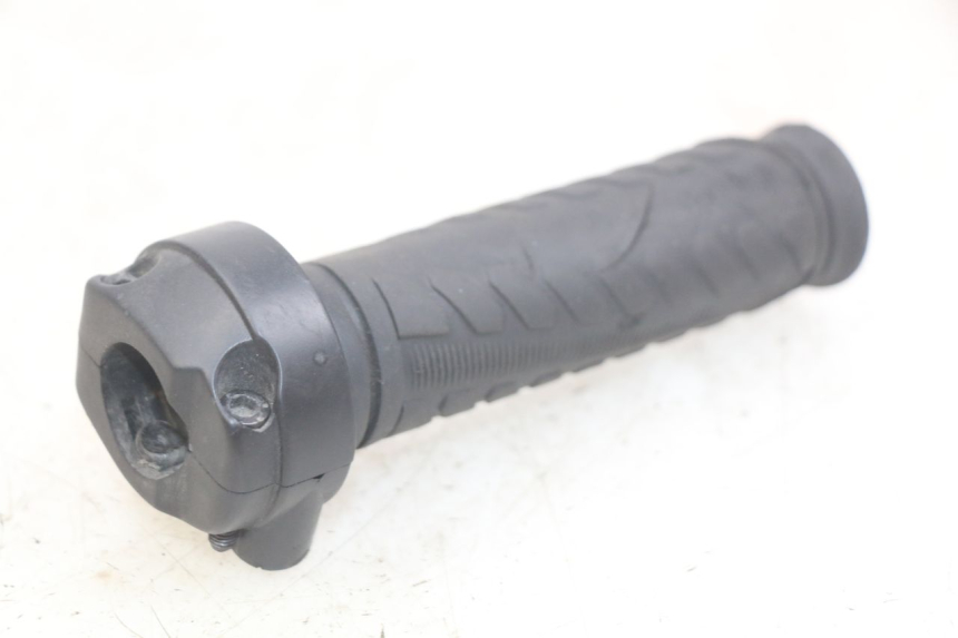 photo de MANOPOLE DELL'ACCELERATORE YAMAHA BW'S EASY 50 (2013 - 2016) - Vista principale